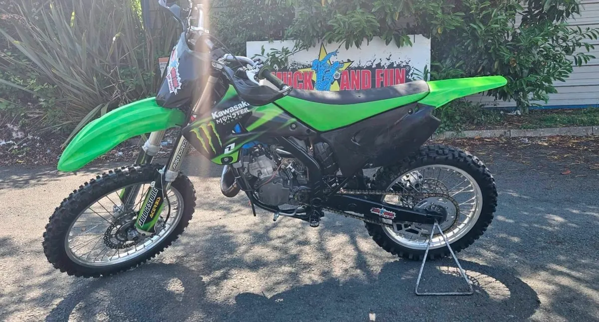 RARE Kawasaki Kx 125 mx 2T Race CHOICE DELIVERY for sale in Co. Wicklow for  €3,695 on DoneDeal