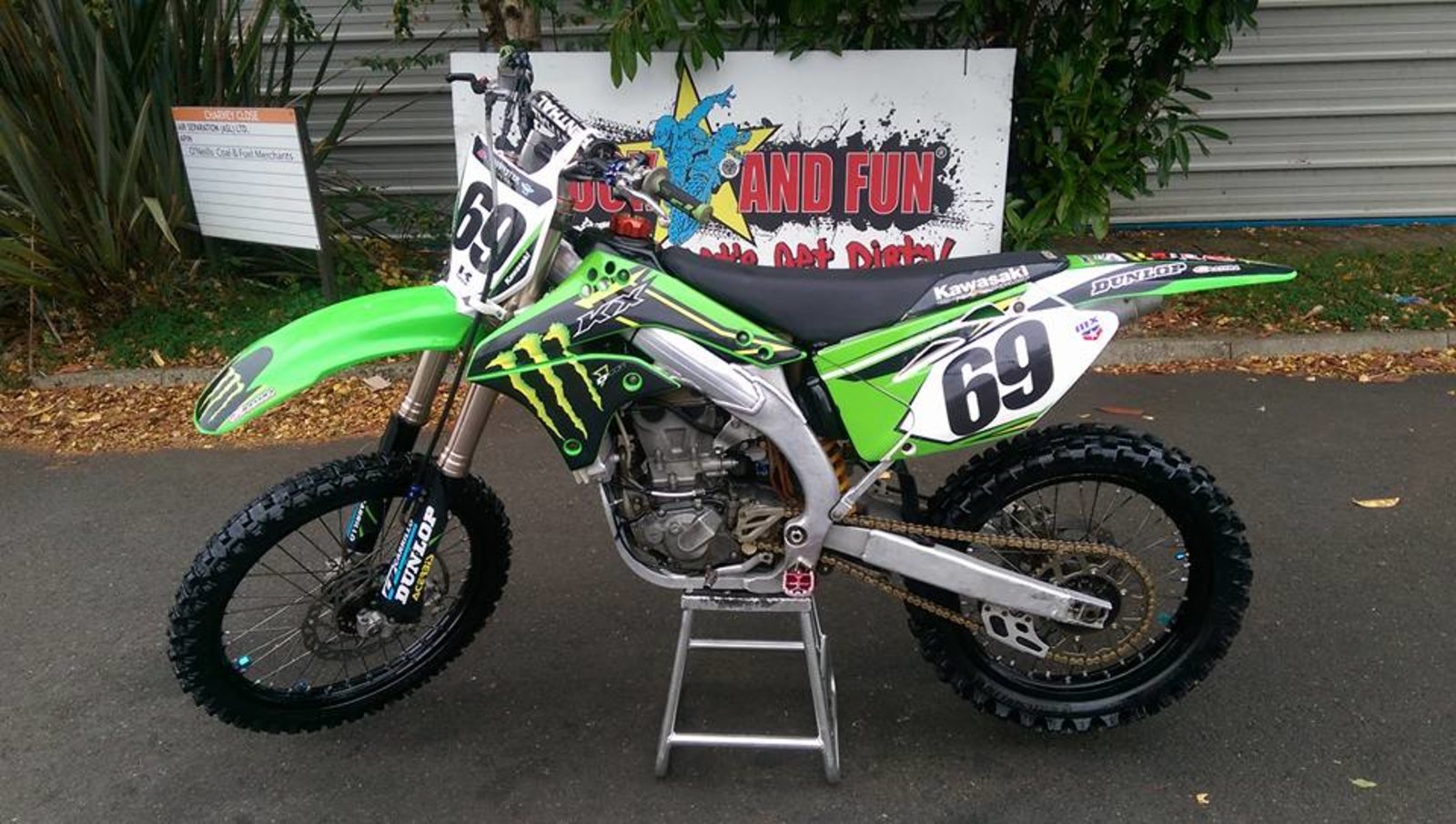 GREAT value mint KAWASAKI Kxf 450 (+many more)