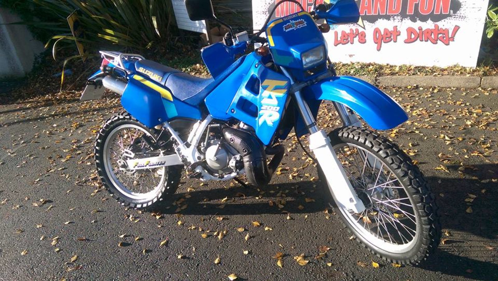 RARE-MINT-AS NEW Suzuki Ts 200 r      (DREAM BIKE)